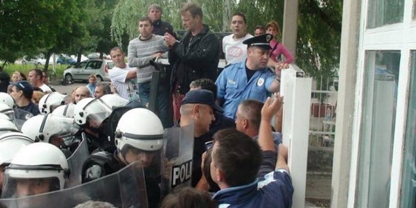 agroziv-policija-5_660x330