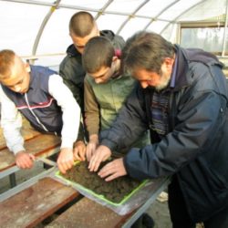 srednja poljoprivredna djaci profesor praksa projekat