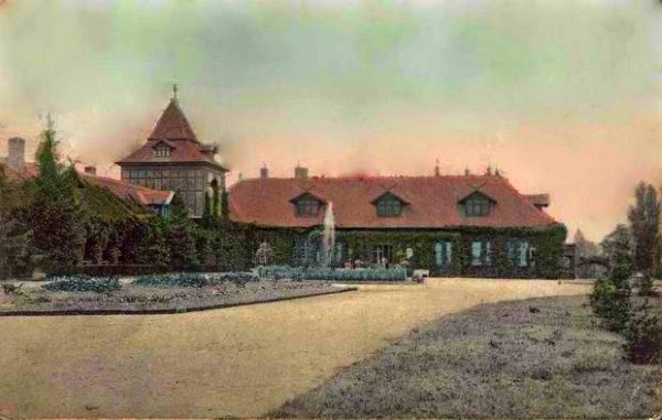 izgled dvorisne fasade dvorca pocetkom 20 veka