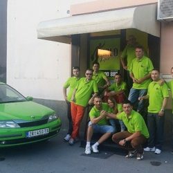 Halo Taksi zrenjanin zeleni 1