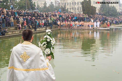 bogojavljenje plivanje za casni krst 2015 zrenjanin 009