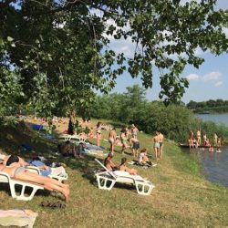 malo jezero peskara restoran