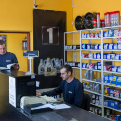 prodavac komercijalista auto delova posao