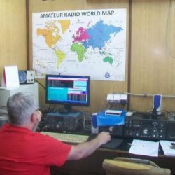 radio amateri