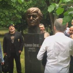 otkrivena bista slobodana bursaca