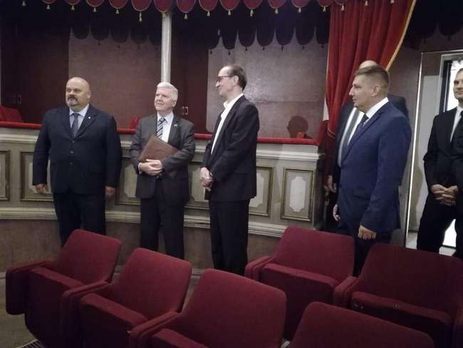 kajl skat zrenjanin pozoriste