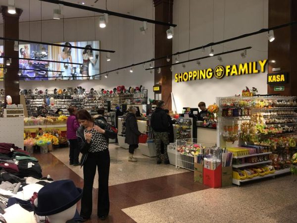 Shoppinng Family 34