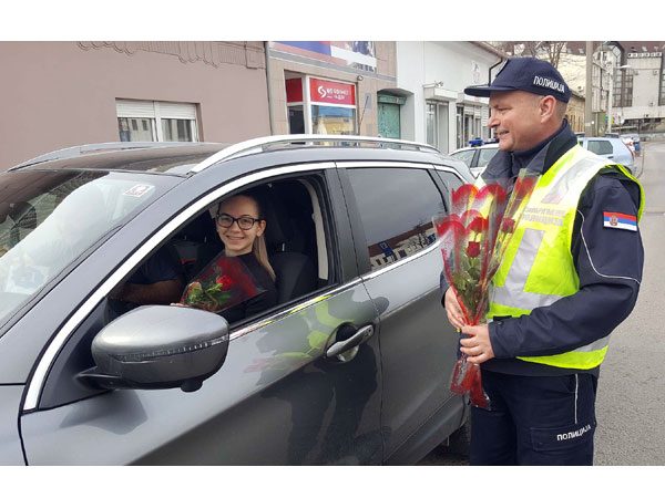 policija cestita 8 mart