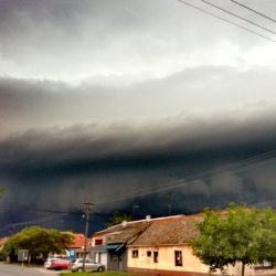 naslovna kisa oblaci nevreme muzlja zrenjanin