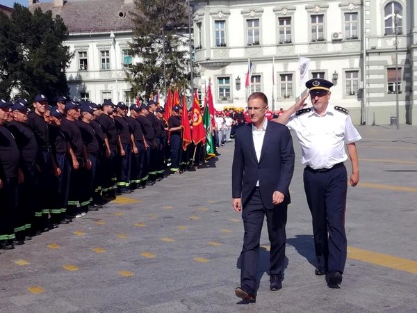 slika3 stefanovic ministar