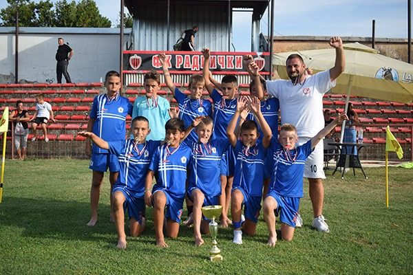 trofej grada zrenjanina na stadionu FK Radnicki 2019