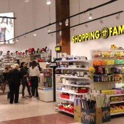 shopping family