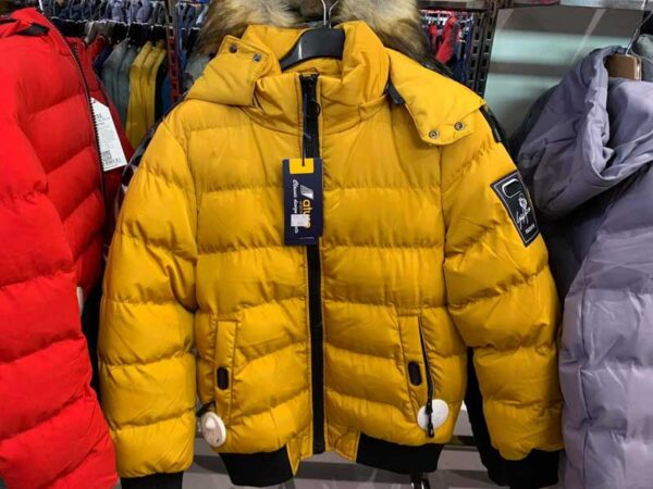 Shopping Family 93