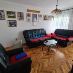 6 velik trosoban stan zrenjanin