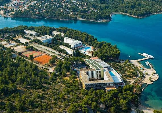 arkada hvar relax e1719593389895