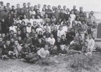 Deca u izbeglistu Vojni arhiv Р 426