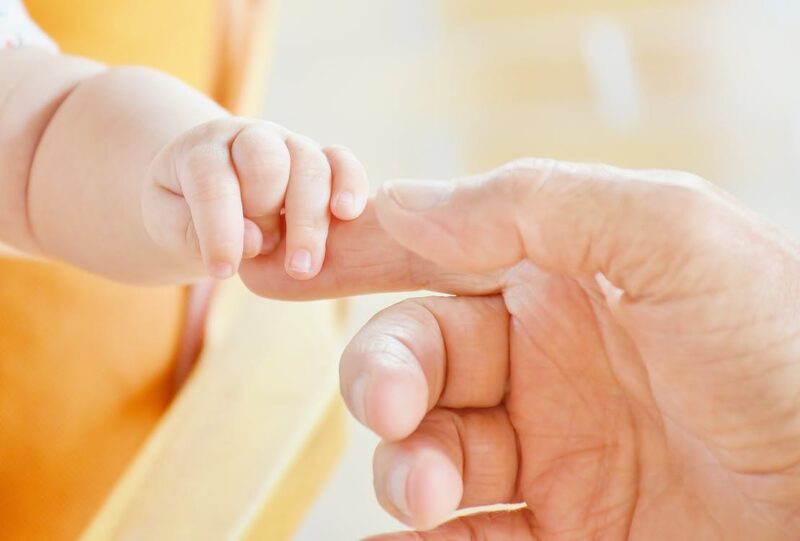 baby hand infant child 451853