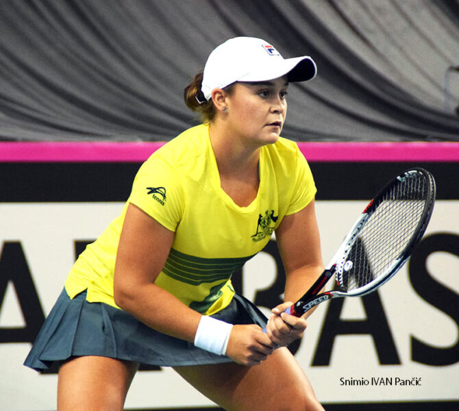 Pobednica Australian Open i svetski br. 1: Ešli Barti je igrala u Zrenjaninu 1 esli barti