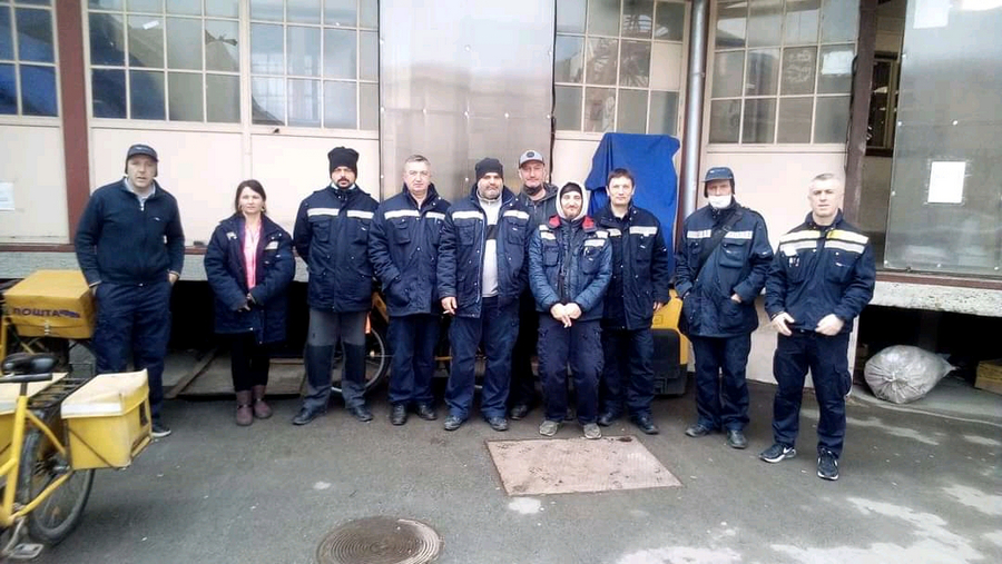 Poštari protestima skreću pažnju rukovodstvu i javnosti na niske zarade i loše uslove rada 1 postari zrenjanin