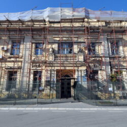 Srpska zadruzna banka pod skelom rizalit sajt