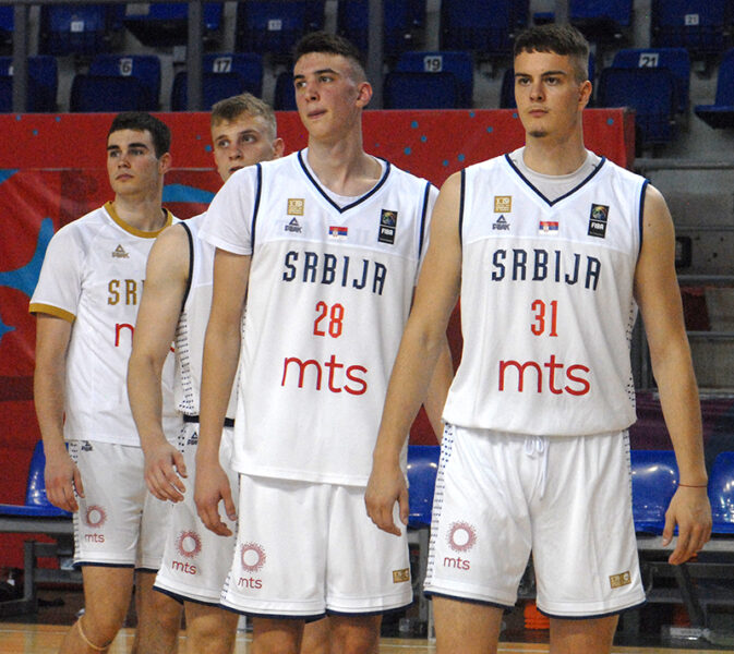 Luka Paunov 28 srbija u18 kristalna dvorana 2023