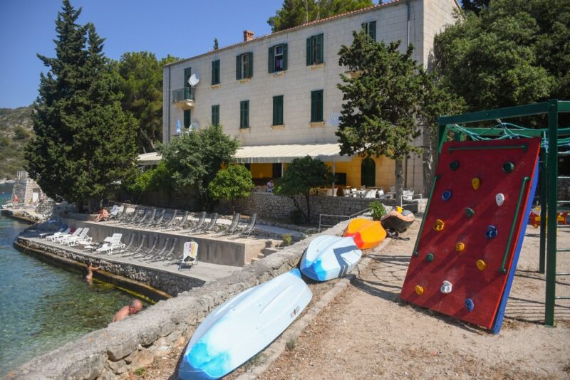 hvar sirena letovanje agencija relax zrenjanin