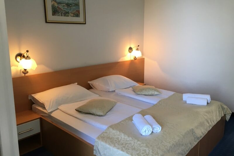 hvar sirena standardna soba