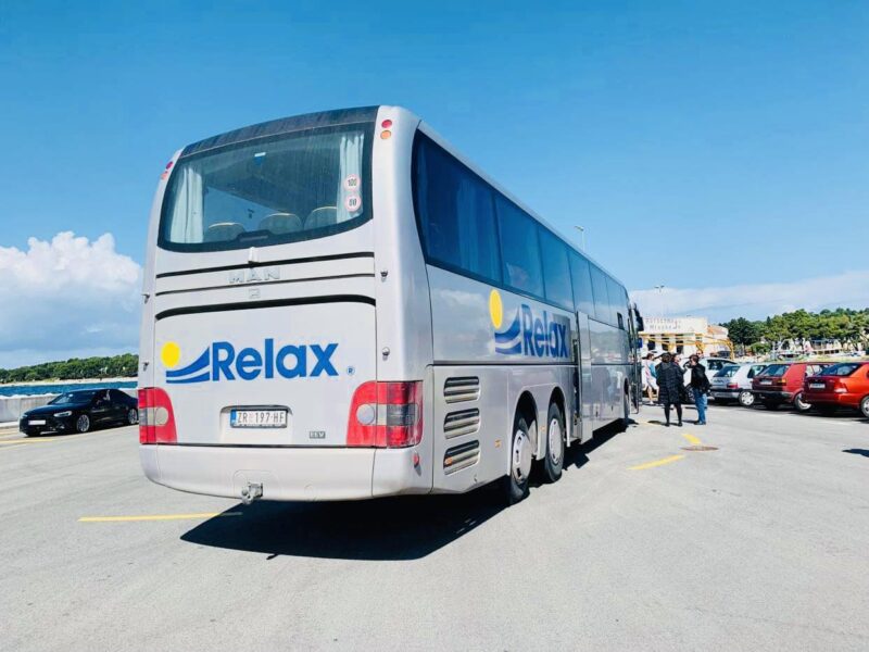 relax autobus hvar