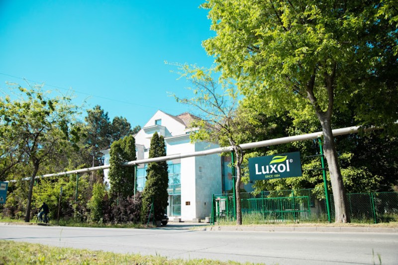Slika fabrike- Luxol
