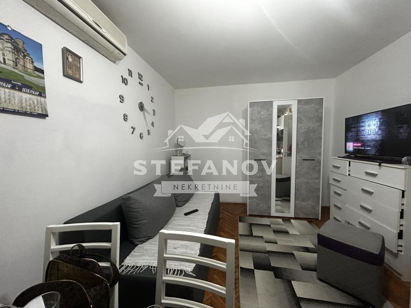 stefanov nekretnine stan zrenjanin