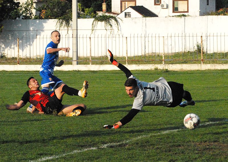fk naftagas elemir fk radnicki zrenjanin 3 1 foto ivan pancic