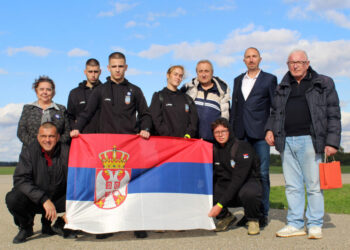 Delegacija Zrenjanina na aerodromu u Bekessccabi 2