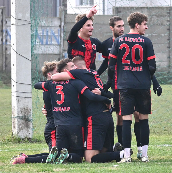 fk radnicki gol apostolovski 4