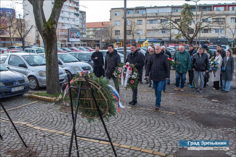 VENCI SPOMENIK ZITNI TRG 2025 010