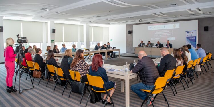 OBUKA BORBA PROTIV TRGOVINE LJUDIMA 002