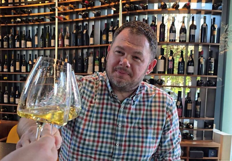 Internacionalni vinski sudija Igor Luković o predstojećem Banatskom festivalu vina u Zrenjaninu 2 Igor Luković - Internacionalni vinski sudija