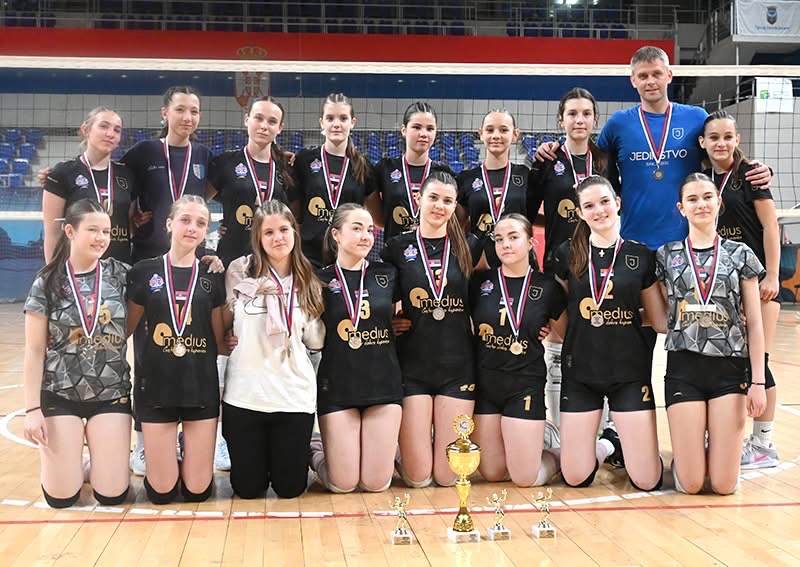 odbojka pionirke