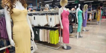 Robna kuca Shopping family naslovna