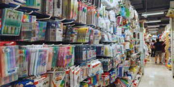 Robna kuca Shopping Family naslovna
